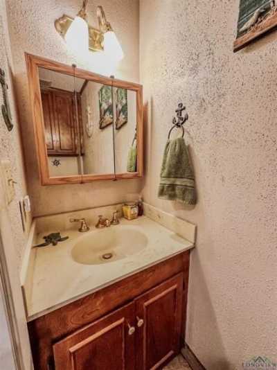 Home For Sale in Carthage, Texas