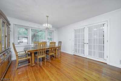 Home For Sale in New Providence, New Jersey