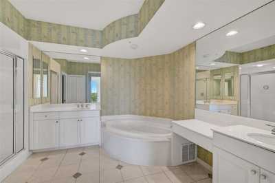 Home For Sale in Osprey, Florida