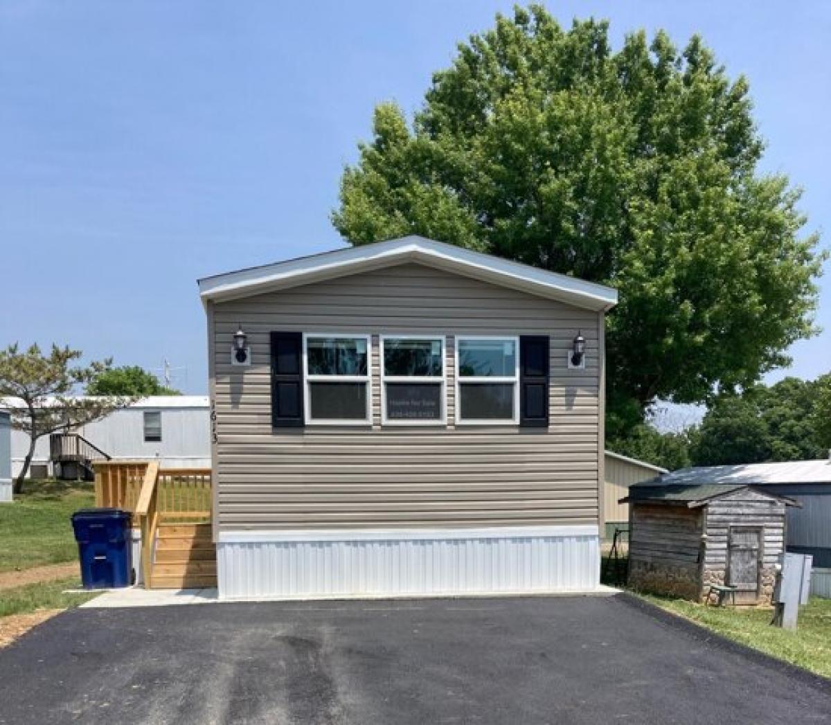 Picture of Home For Sale in High Ridge, Missouri, United States