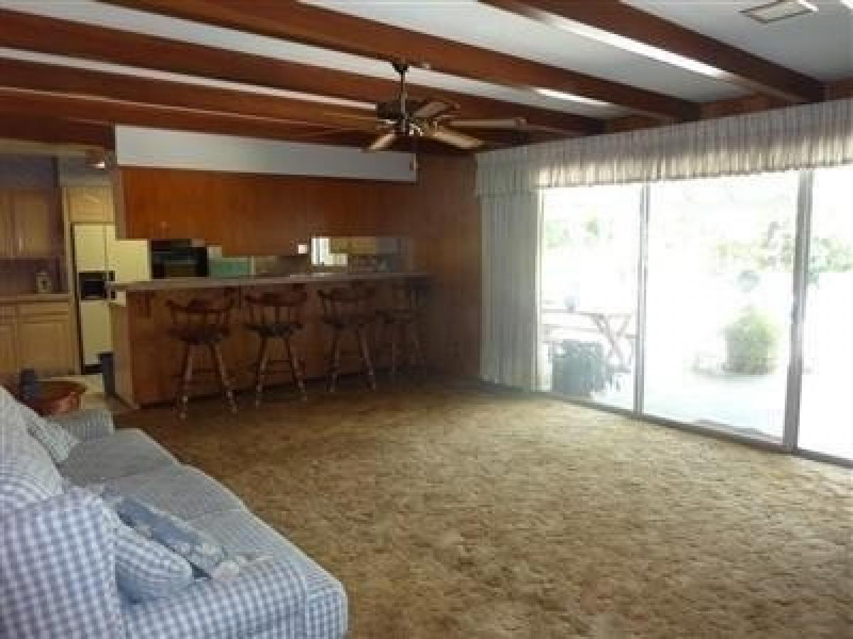 Picture of Home For Sale in Los Banos, California, United States