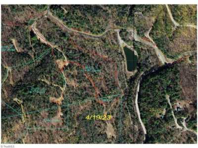 Residential Land For Sale in Purlear, North Carolina