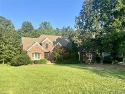 Home For Sale in Summerfield, North Carolina