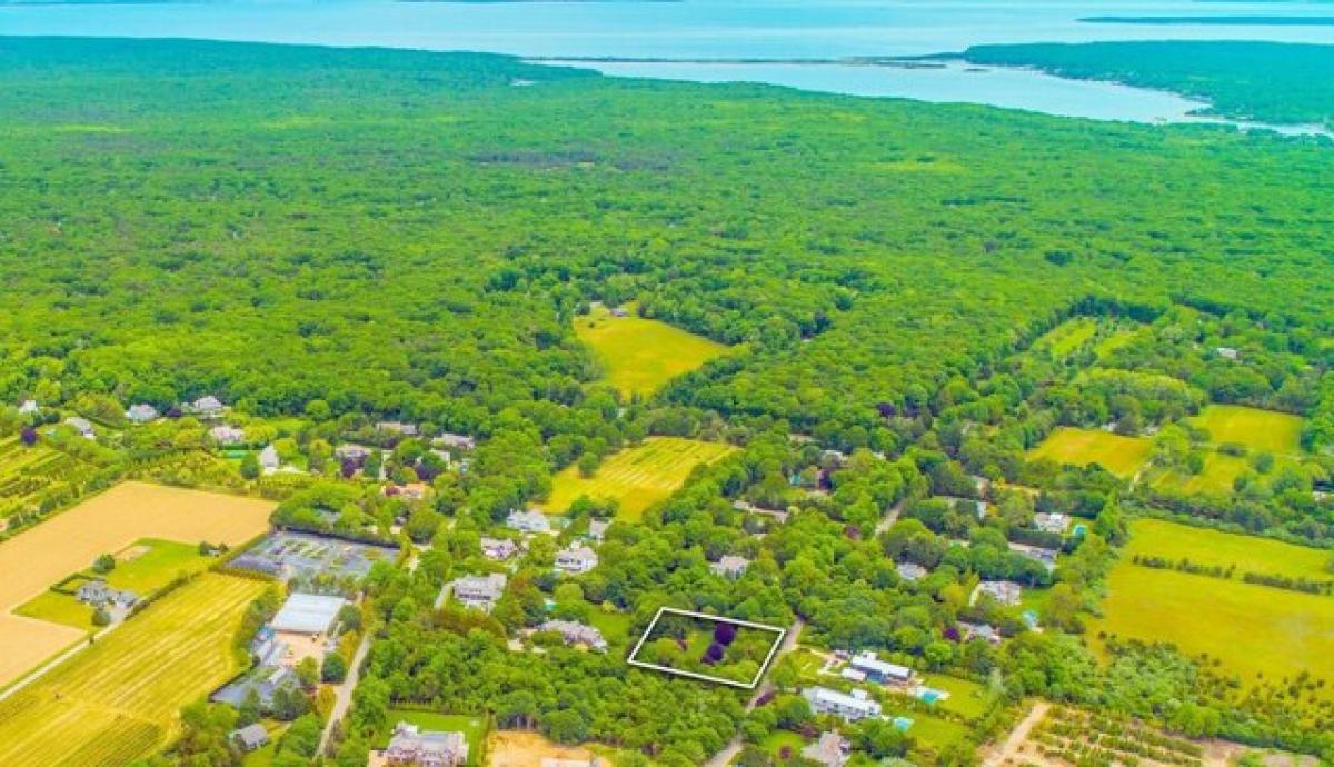 Picture of Residential Land For Sale in East Hampton, New York, United States