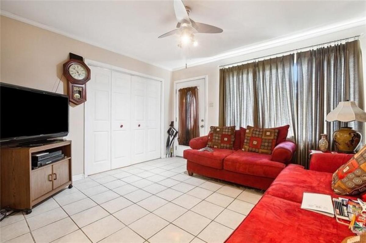 Picture of Home For Sale in Chalmette, Louisiana, United States