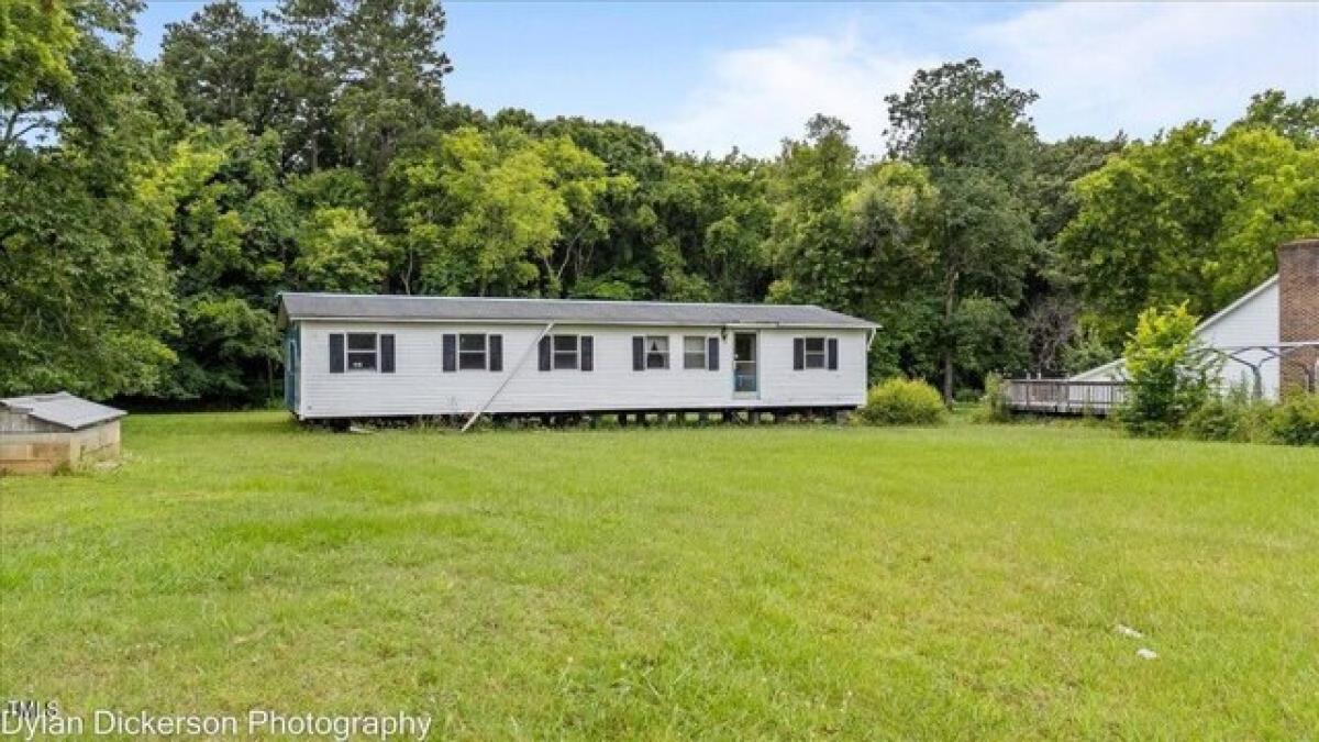 Picture of Home For Sale in Henderson, North Carolina, United States