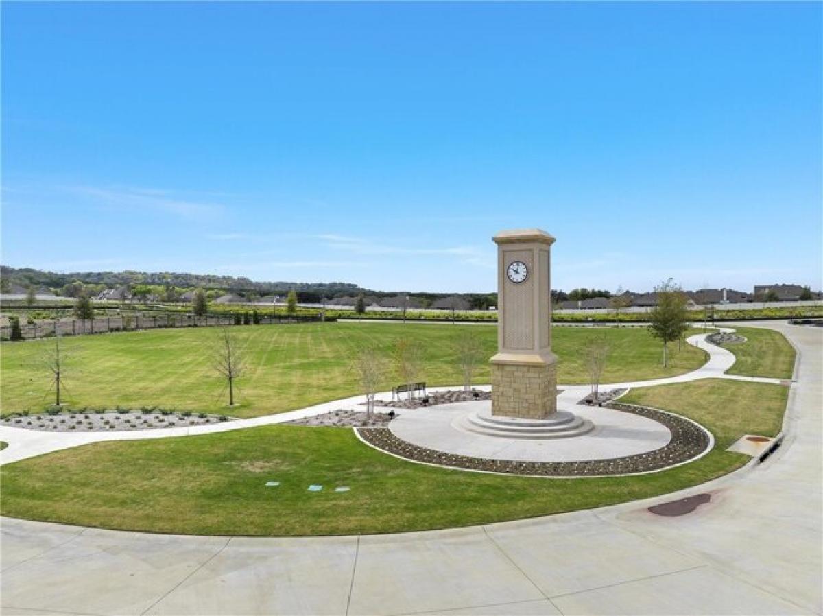 Picture of Residential Land For Sale in Woodway, Texas, United States