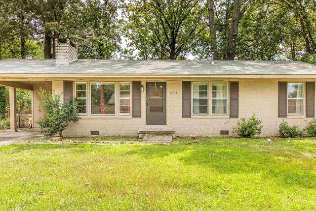 Picture of Home For Sale in Pine Bluff, Arkansas, United States