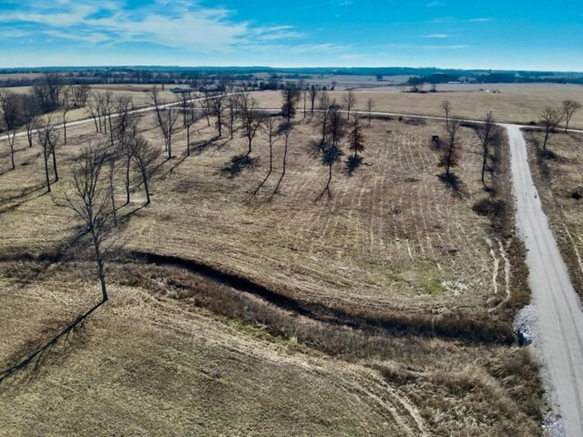 Picture of Residential Land For Sale in Bolivar, Missouri, United States