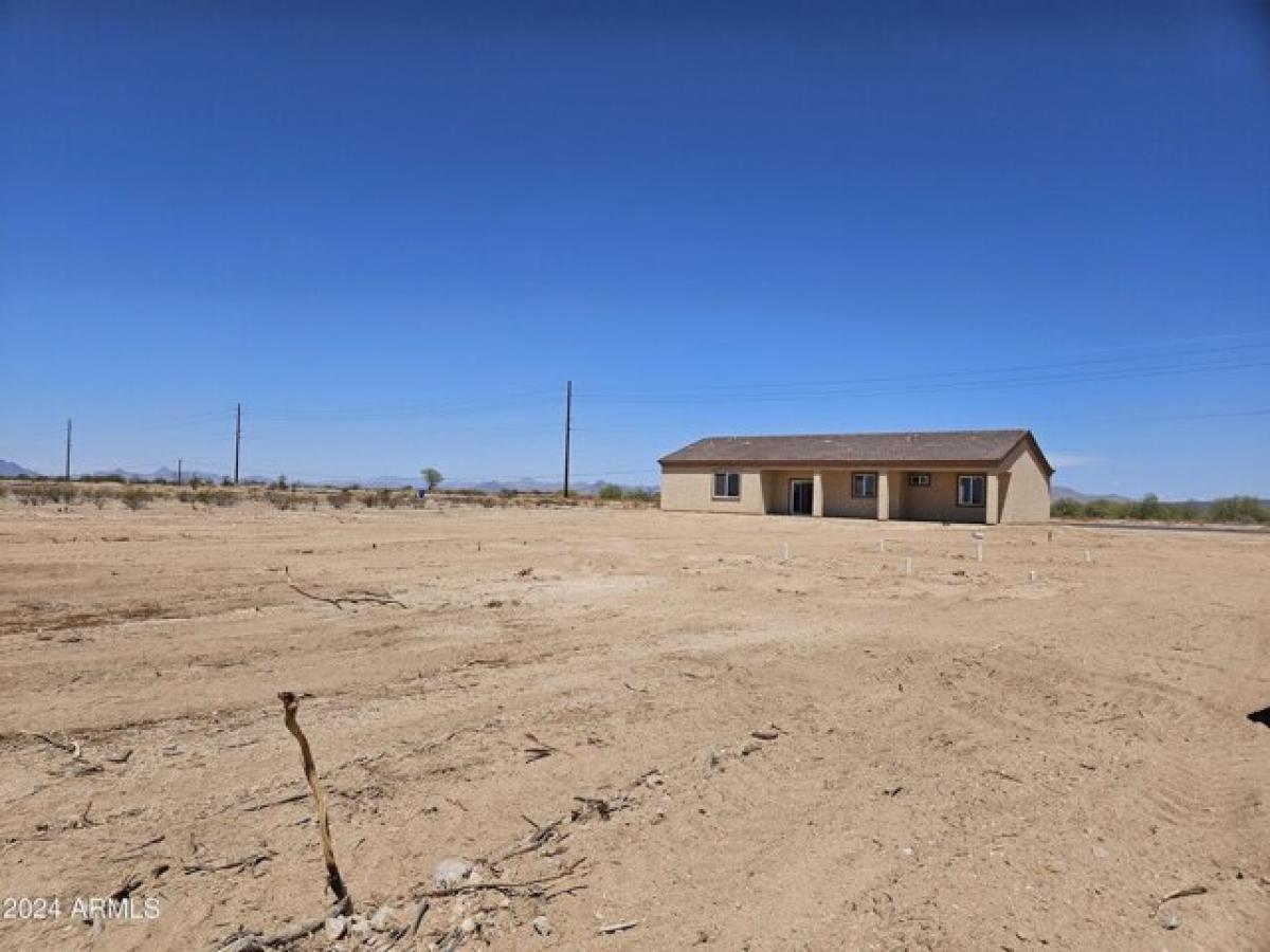 Picture of Home For Sale in Tonopah, Arizona, United States