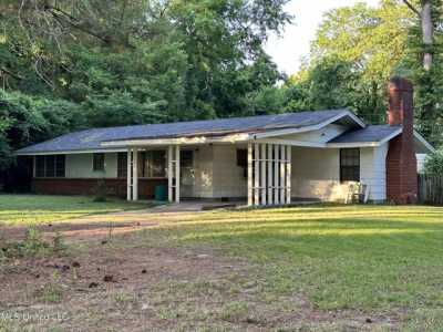 Home For Sale in Grenada, Mississippi