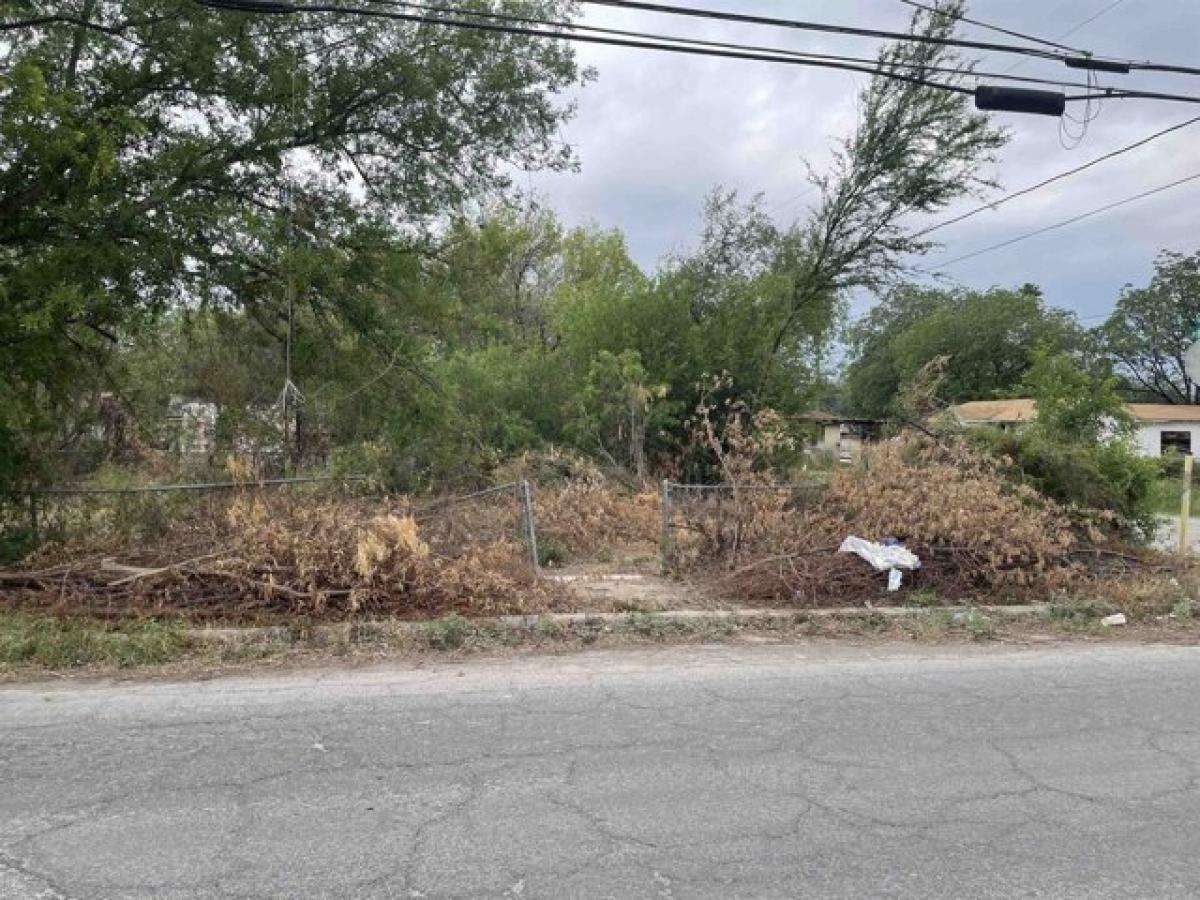 Picture of Residential Land For Sale in Del Rio, Texas, United States