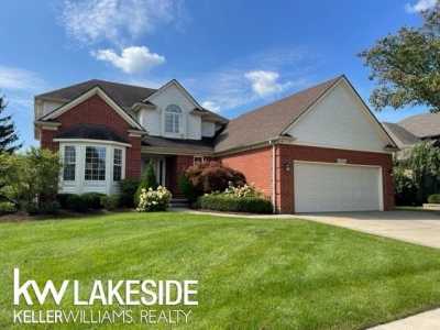 Home For Sale in Macomb, Michigan