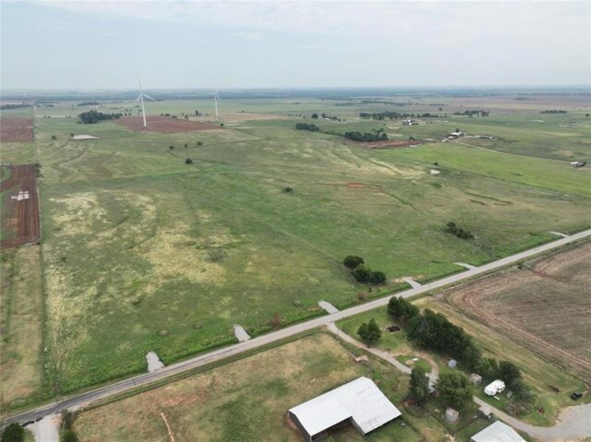 Picture of Residential Land For Sale in Minco, Oklahoma, United States