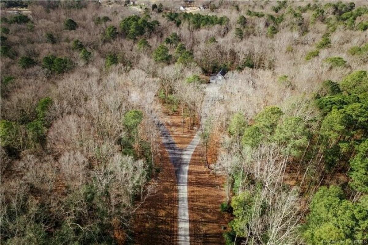 Picture of Residential Land For Sale in Williamsburg, Virginia, United States