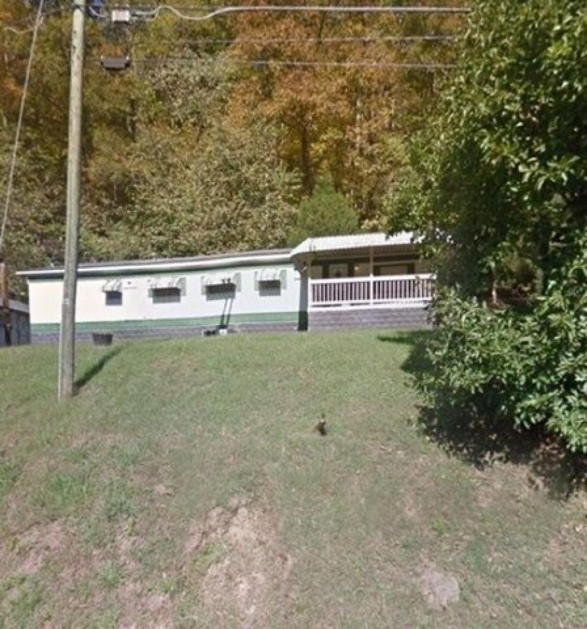 Picture of Home For Sale in Wayne, West Virginia, United States