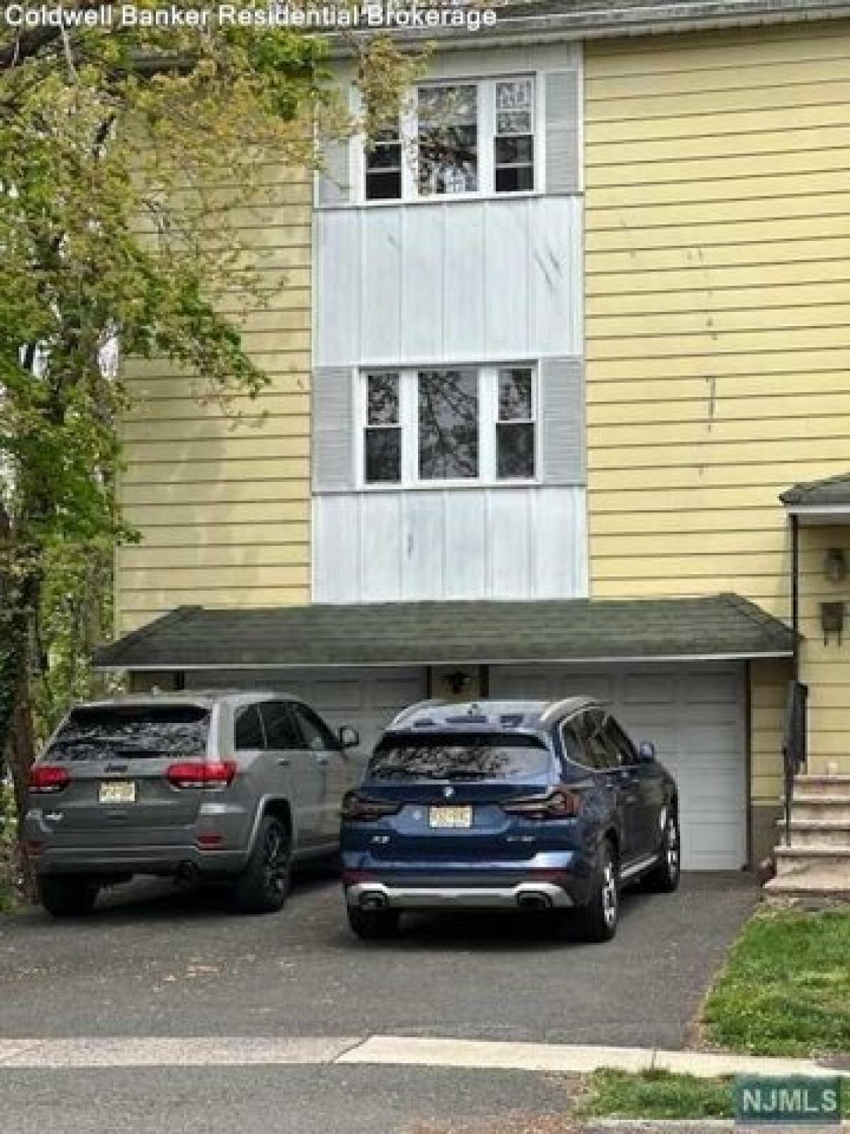 Picture of Home For Sale in East Orange, New Jersey, United States