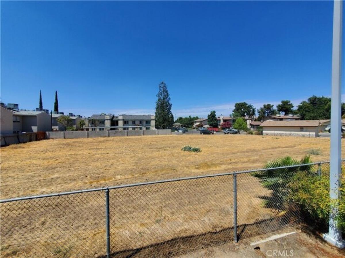 Picture of Residential Land For Sale in Fresno, California, United States