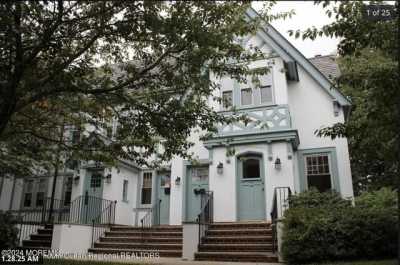 Home For Rent in Red Bank, New Jersey