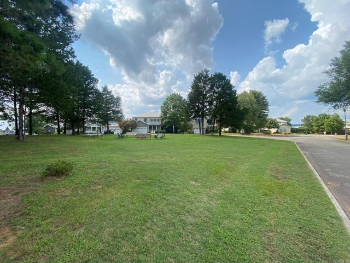 Picture of Residential Land For Sale in Heber Springs, Arkansas, United States