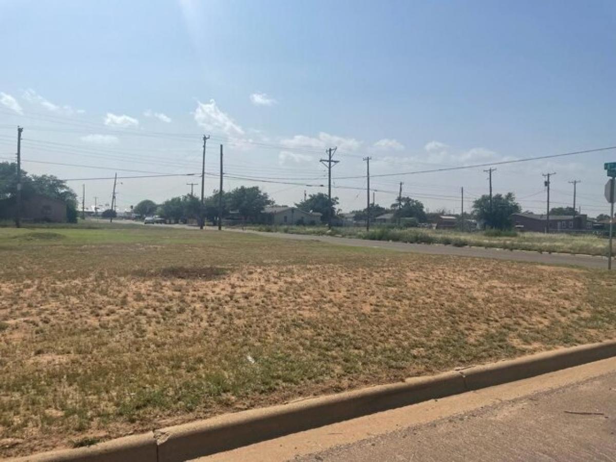 Picture of Residential Land For Sale in Lubbock, Texas, United States