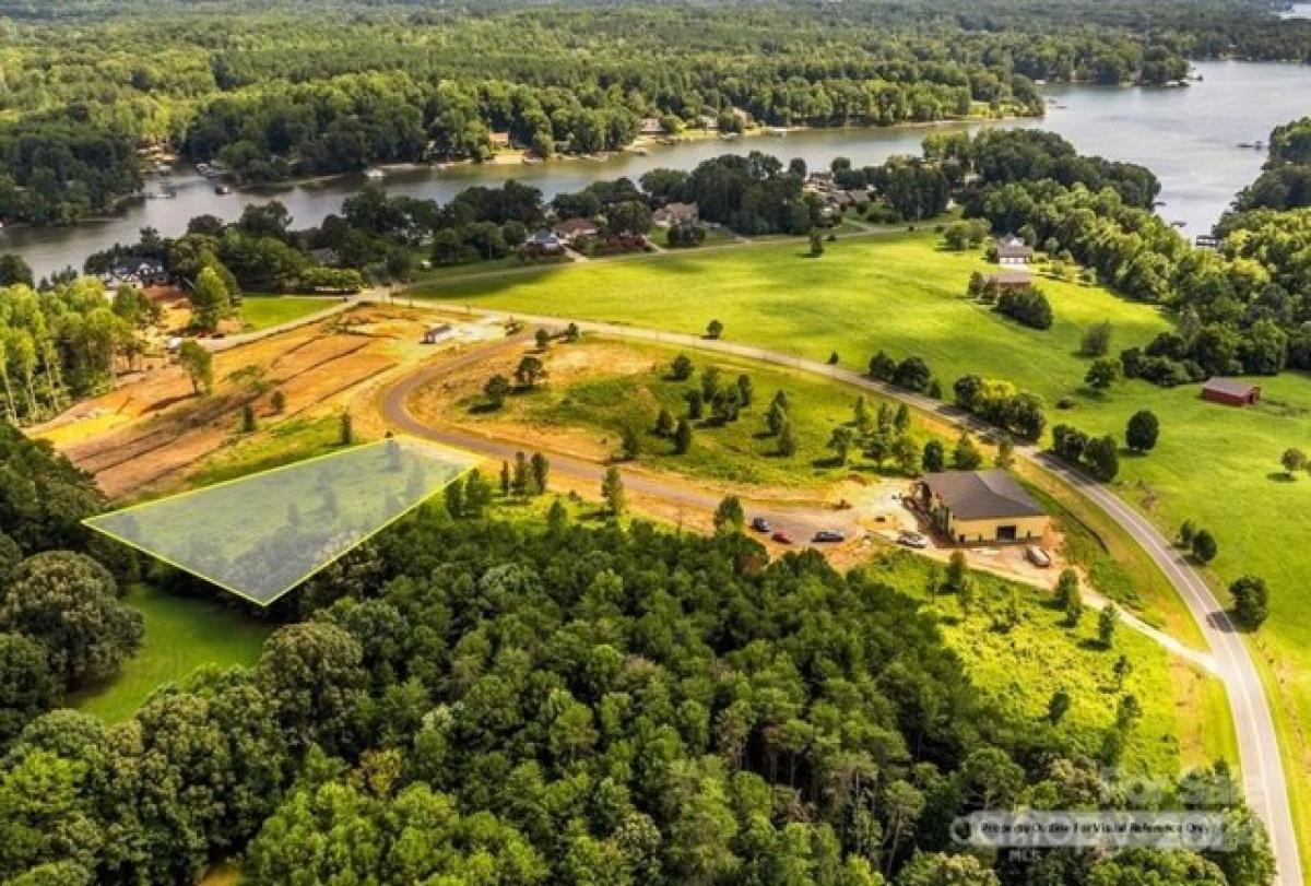 Picture of Residential Land For Sale in Troutman, North Carolina, United States