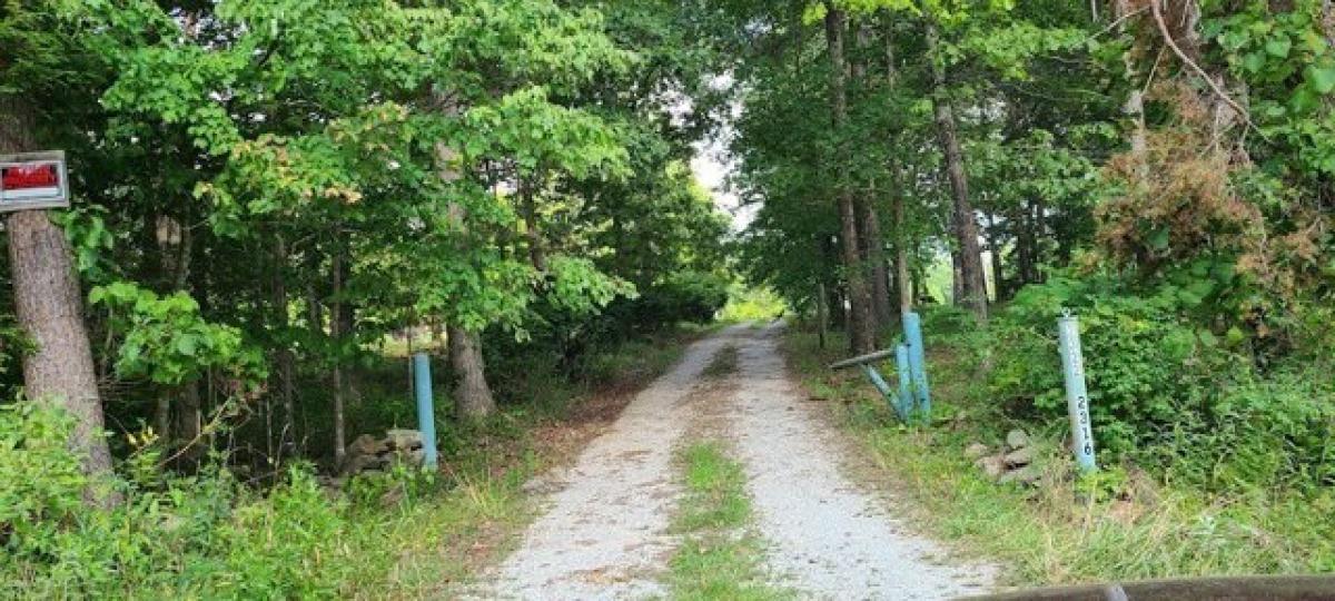 Picture of Home For Sale in Tracy City, Tennessee, United States