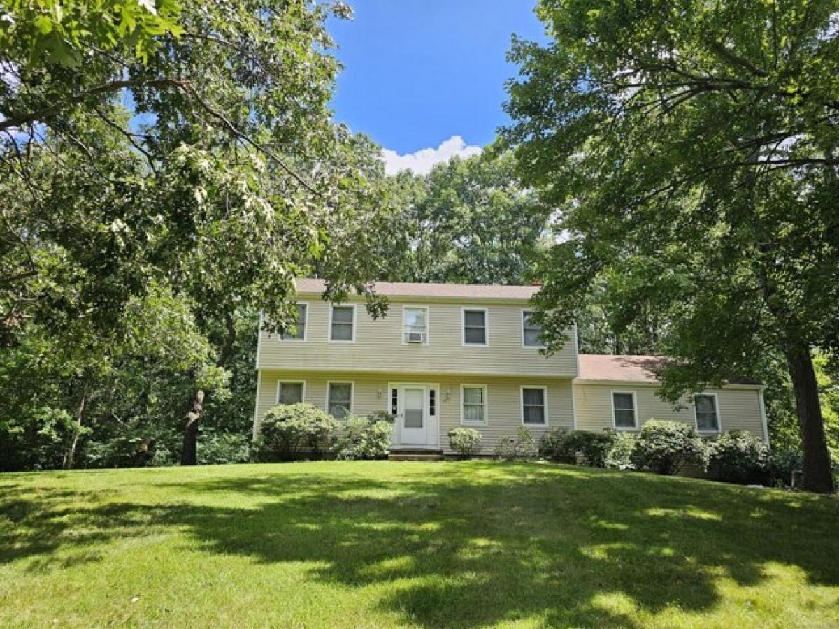 Picture of Home For Rent in Shelton, Connecticut, United States