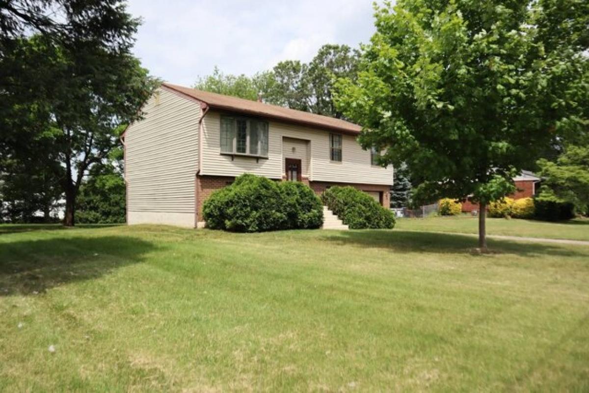 Picture of Home For Sale in Deptford, New Jersey, United States