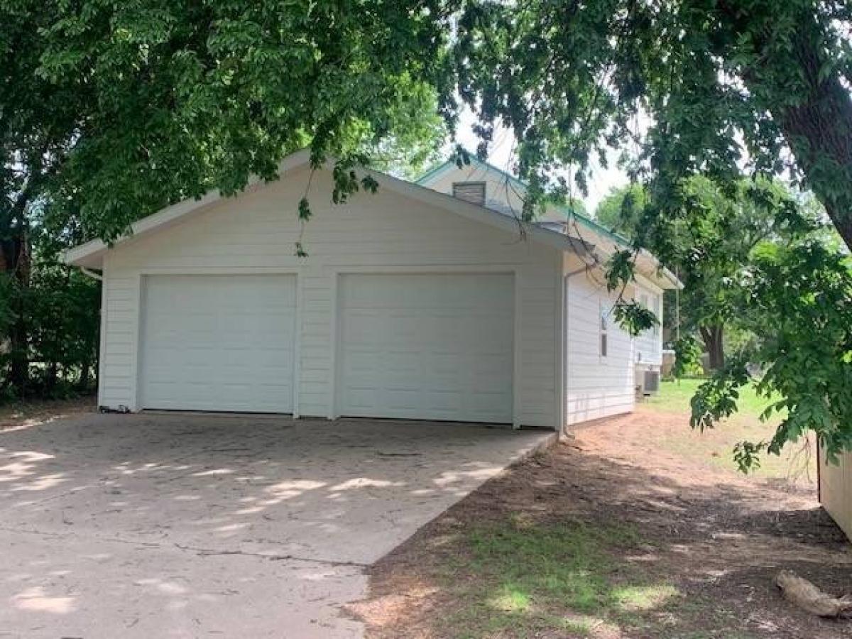 Picture of Home For Sale in Kingman, Kansas, United States