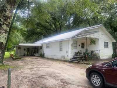 Home For Sale in Satsuma, Alabama