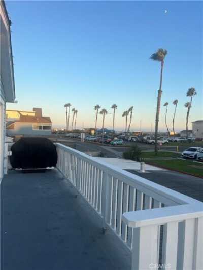 Home For Rent in Sunset Beach, California