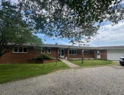 Home For Sale in Utica, Ohio