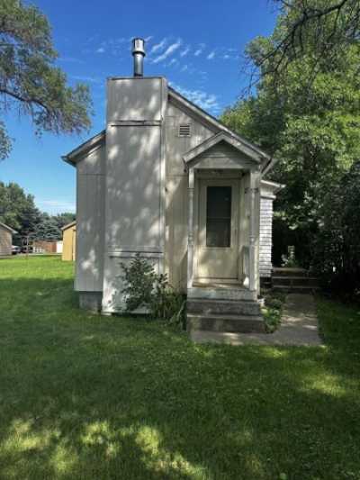 Home For Sale in Aberdeen, South Dakota