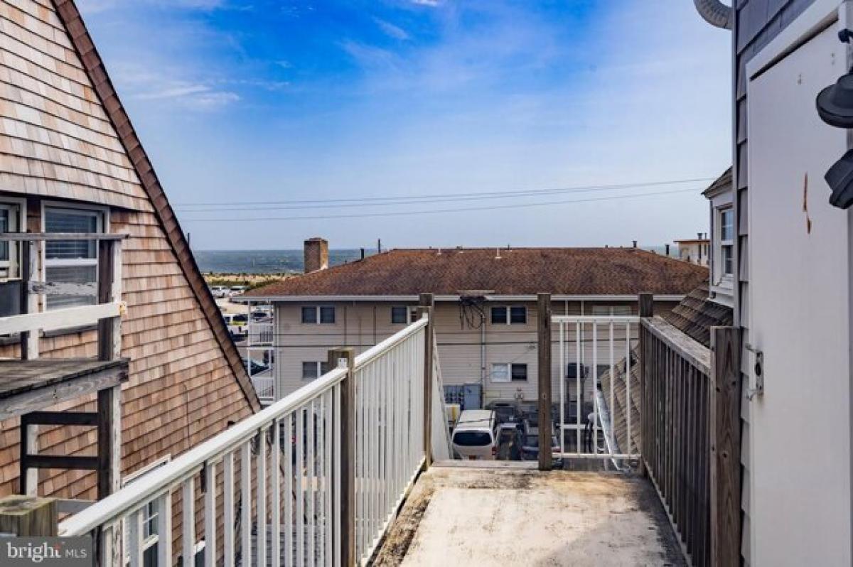 Picture of Home For Sale in Beach Haven, New Jersey, United States