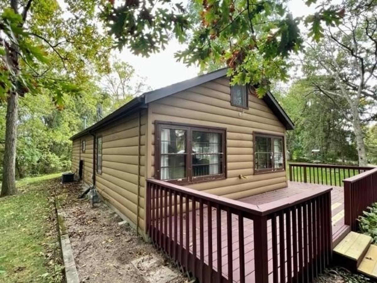 Picture of Home For Sale in Whitewater, Wisconsin, United States