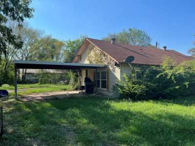 Home For Sale in Malakoff, Texas