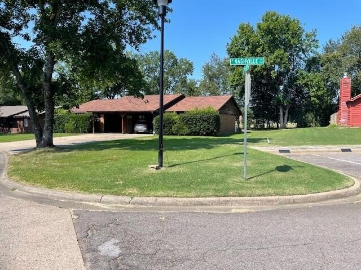 Picture of Home For Sale in Russellville, Arkansas, United States