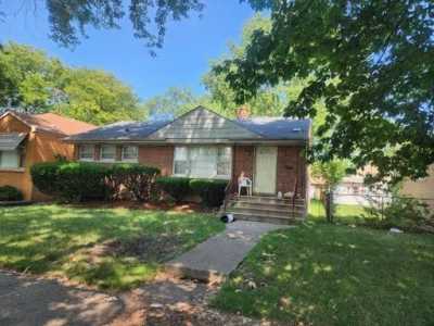 Home For Sale in Riverdale, Illinois