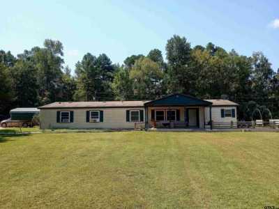 Home For Sale in Winona, Texas