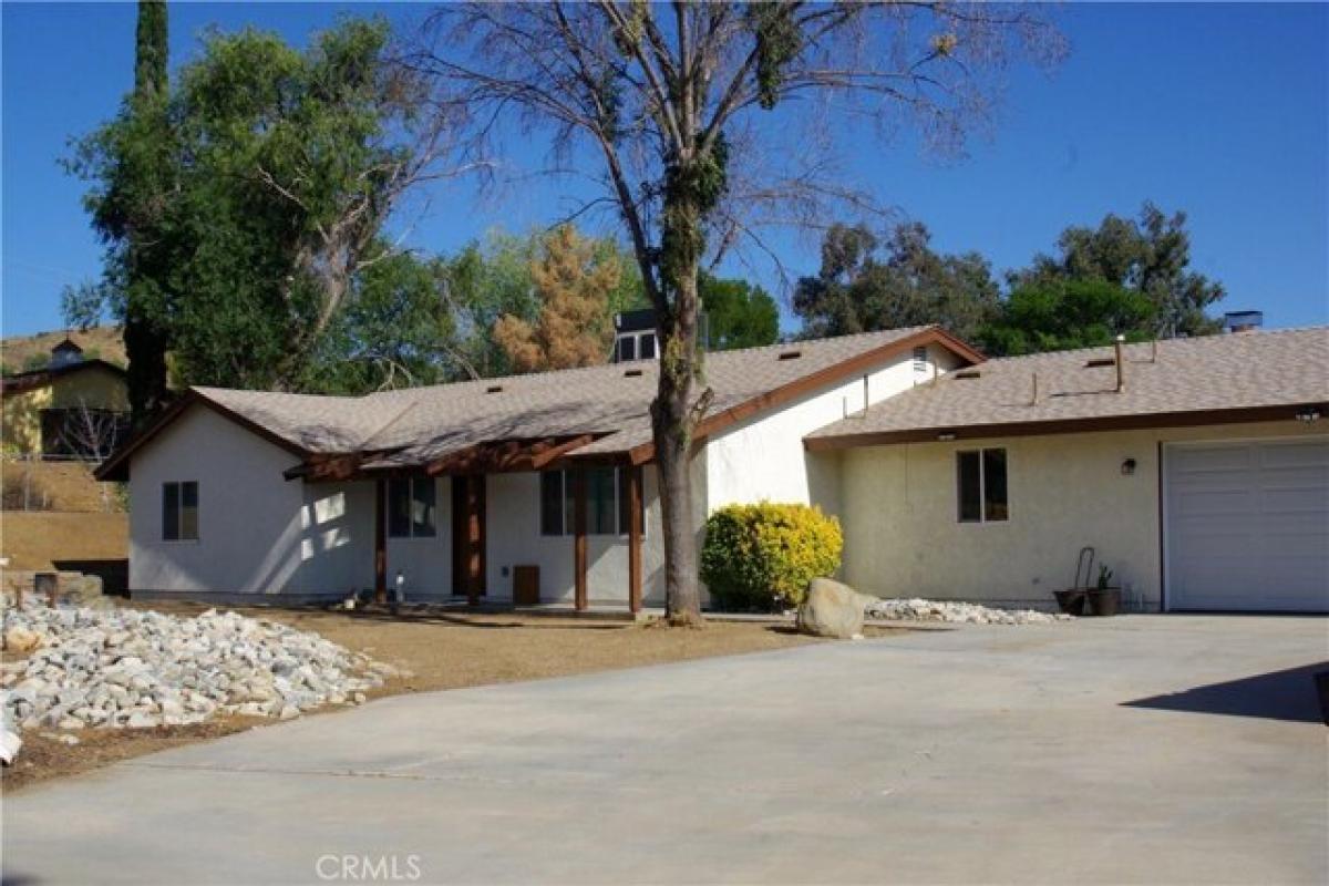 Picture of Home For Sale in Acton, California, United States