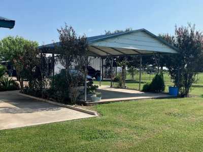 Residential Land For Sale in Weimar, Texas