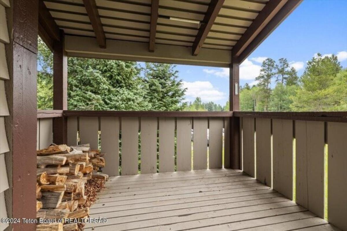 Picture of Home For Sale in Wilson, Wyoming, United States