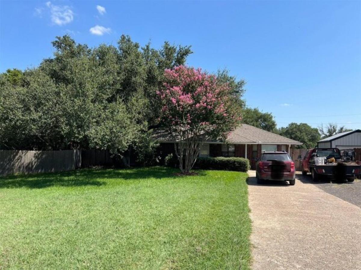 Picture of Home For Sale in Gatesville, Texas, United States