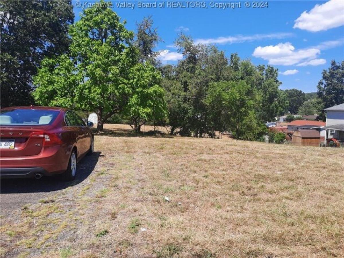 Picture of Residential Land For Sale in Cross Lanes, West Virginia, United States