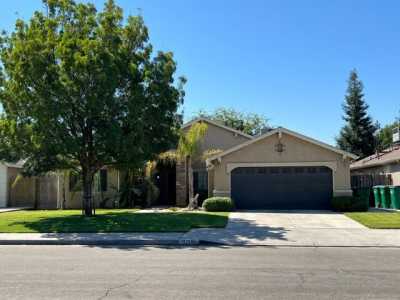 Home For Sale in Fowler, California