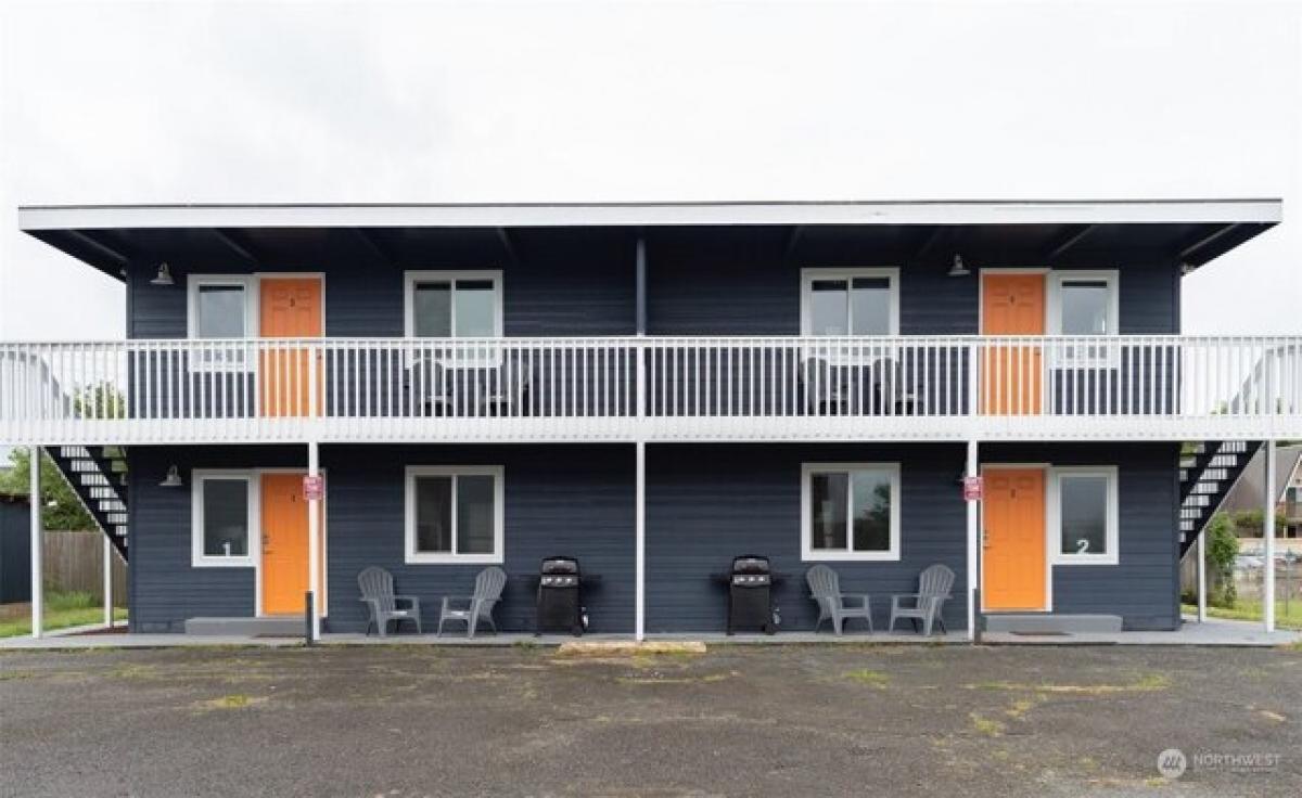 Picture of Home For Sale in Ocean Shores, Washington, United States