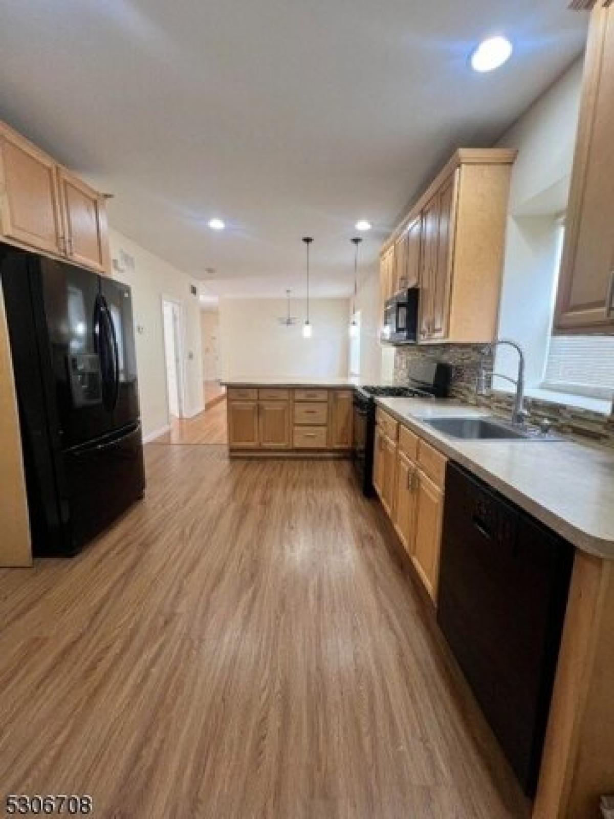 Picture of Apartment For Rent in Rahway, New Jersey, United States