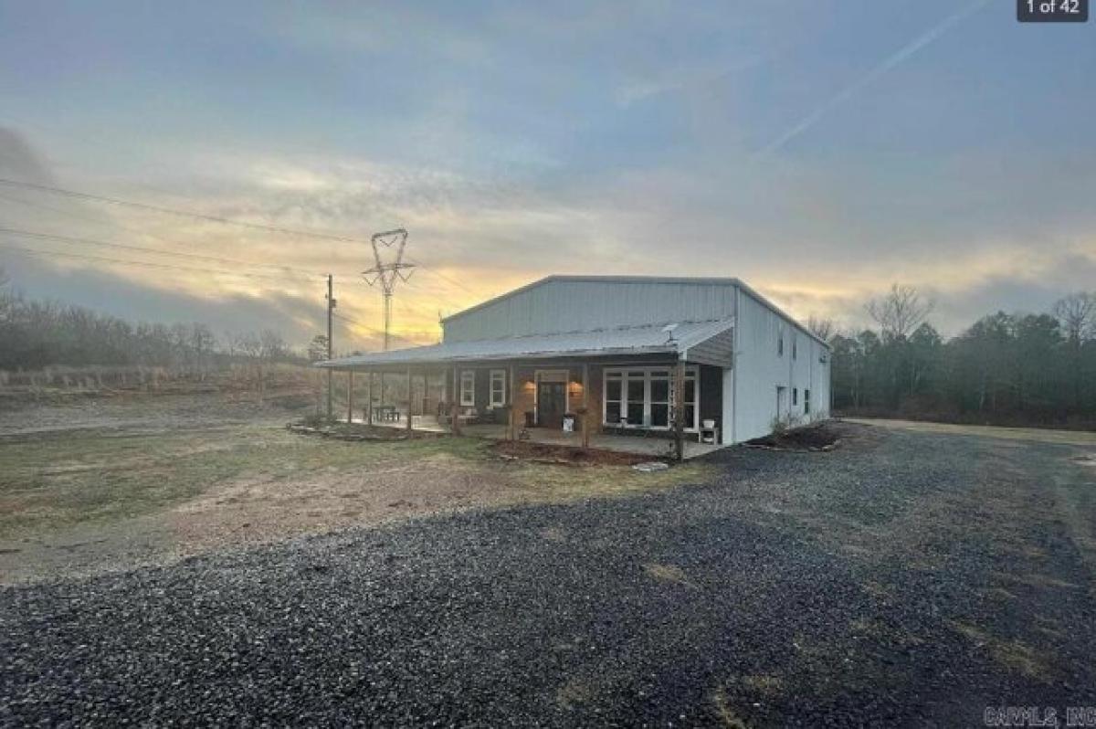 Picture of Home For Sale in Mayflower, Arkansas, United States