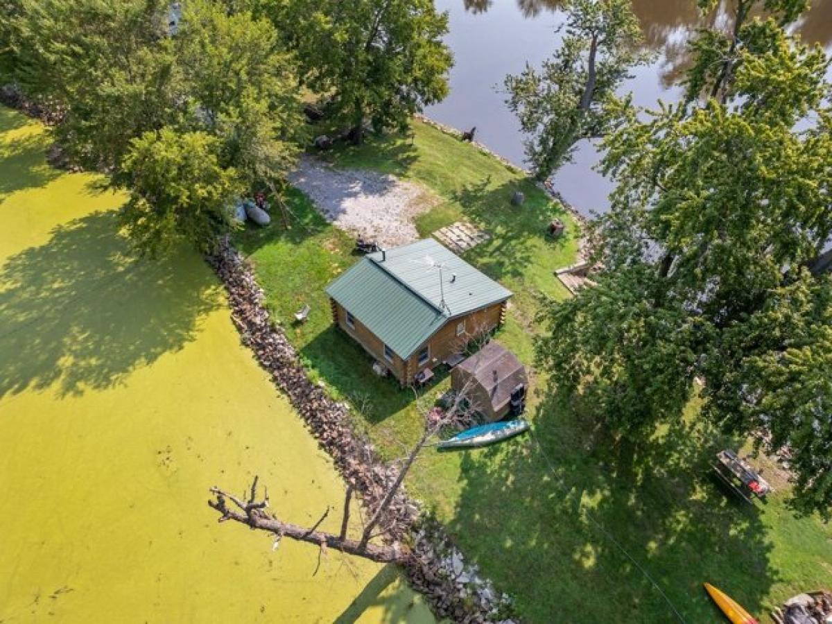 Picture of Home For Sale in Momence, Illinois, United States